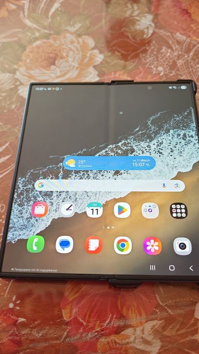 Продавам Samsung Z Fold 6