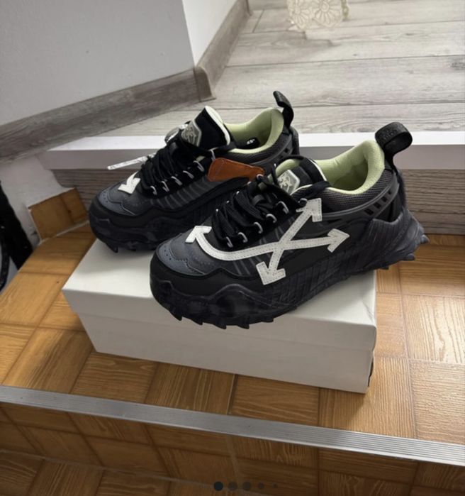 off white odsy adidasi