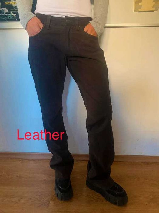 Pantaloni piele intoarsa