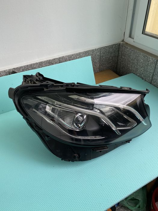 Десен фар far 1EX.2015 за Мерцедес Mercedes E class Е класа W213