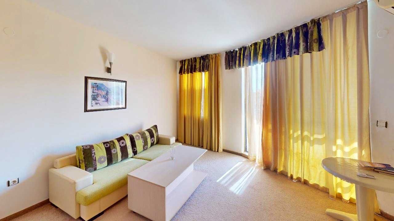 Продава се Двустаен апартамент в к.к. Слънчев бряг - 62 кв.м за 984 €/кв.м - Снимка #1