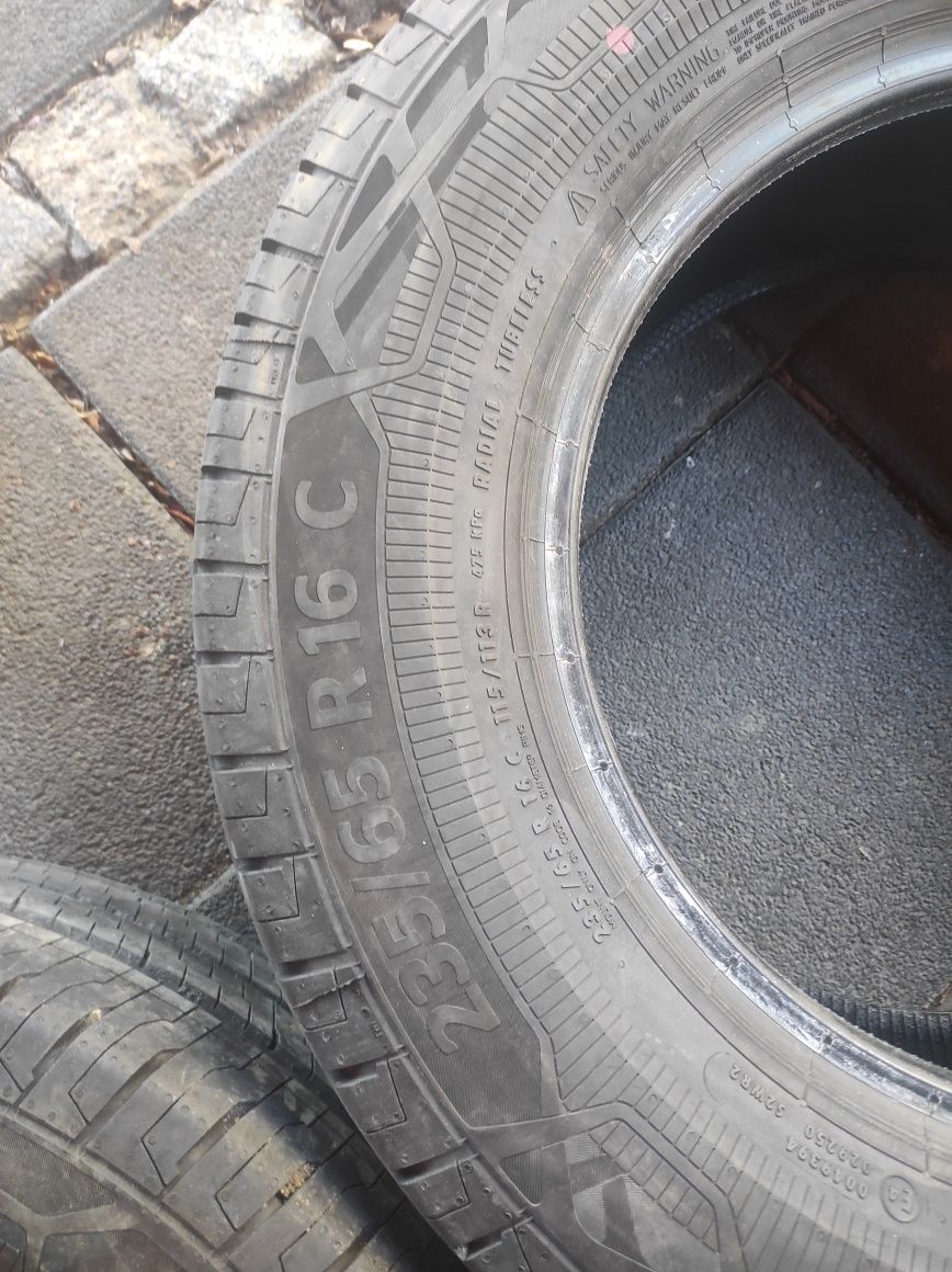 235/65/16 Continental