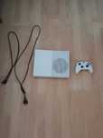 Продавам Xbox ,без забележки,без драскотин.Цена 290лв.