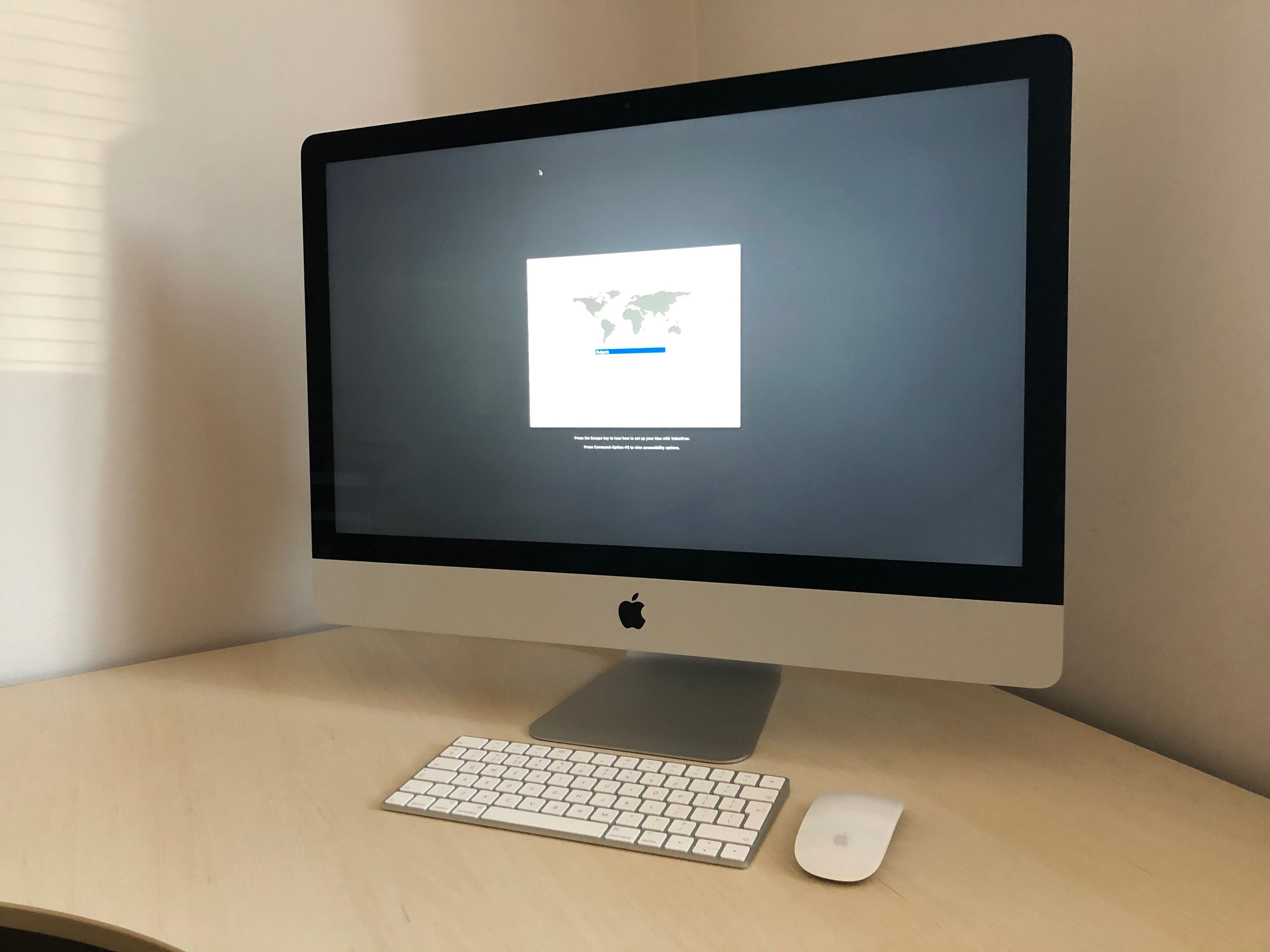 iMac 27” 2017 5K Retina 4.2 GHz i7/ 32RAM/Radeon PRO 580 8GB/ 2TB FD