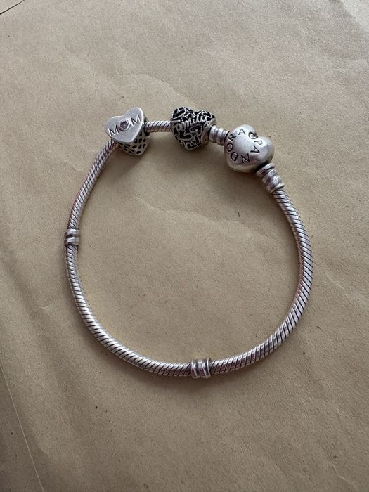 Bratara Pandora cu doua talismane