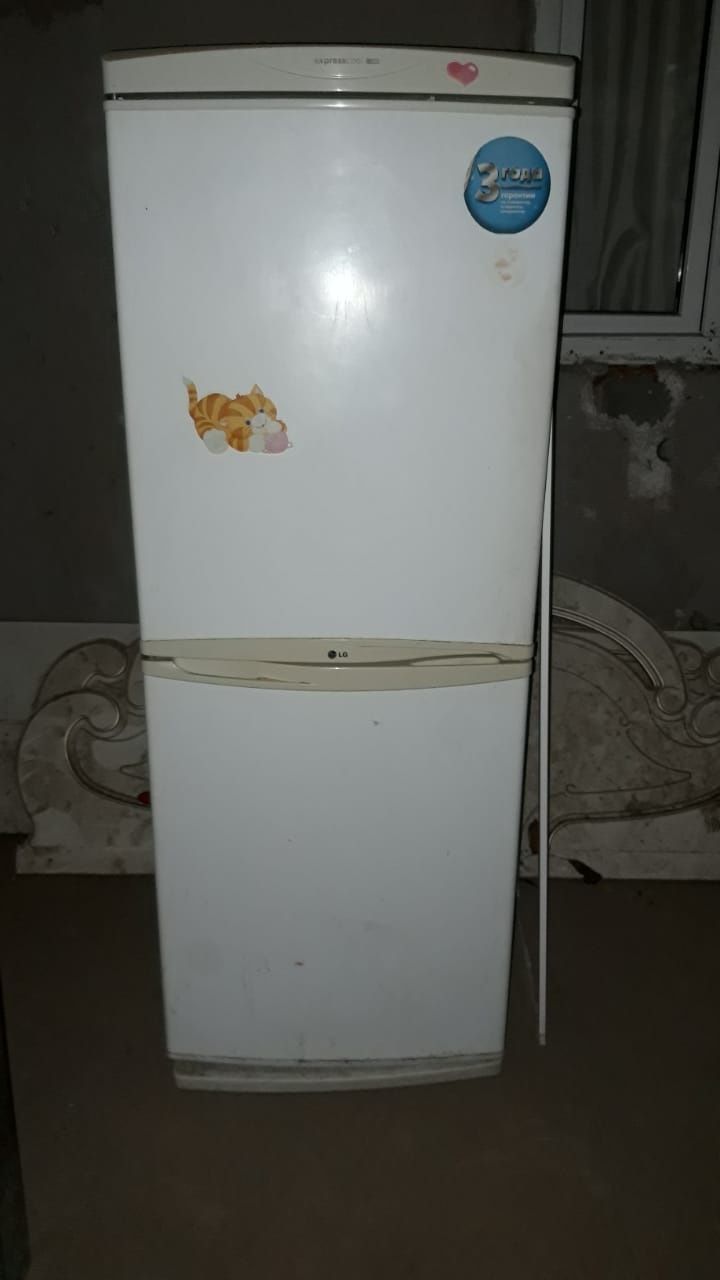 Продаётся Холодильники LG