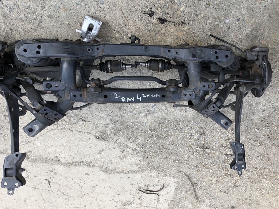 Punte spate TOYOTA RAV4 cu brate,fuzeta,etrier,disc,brat 2005-2012