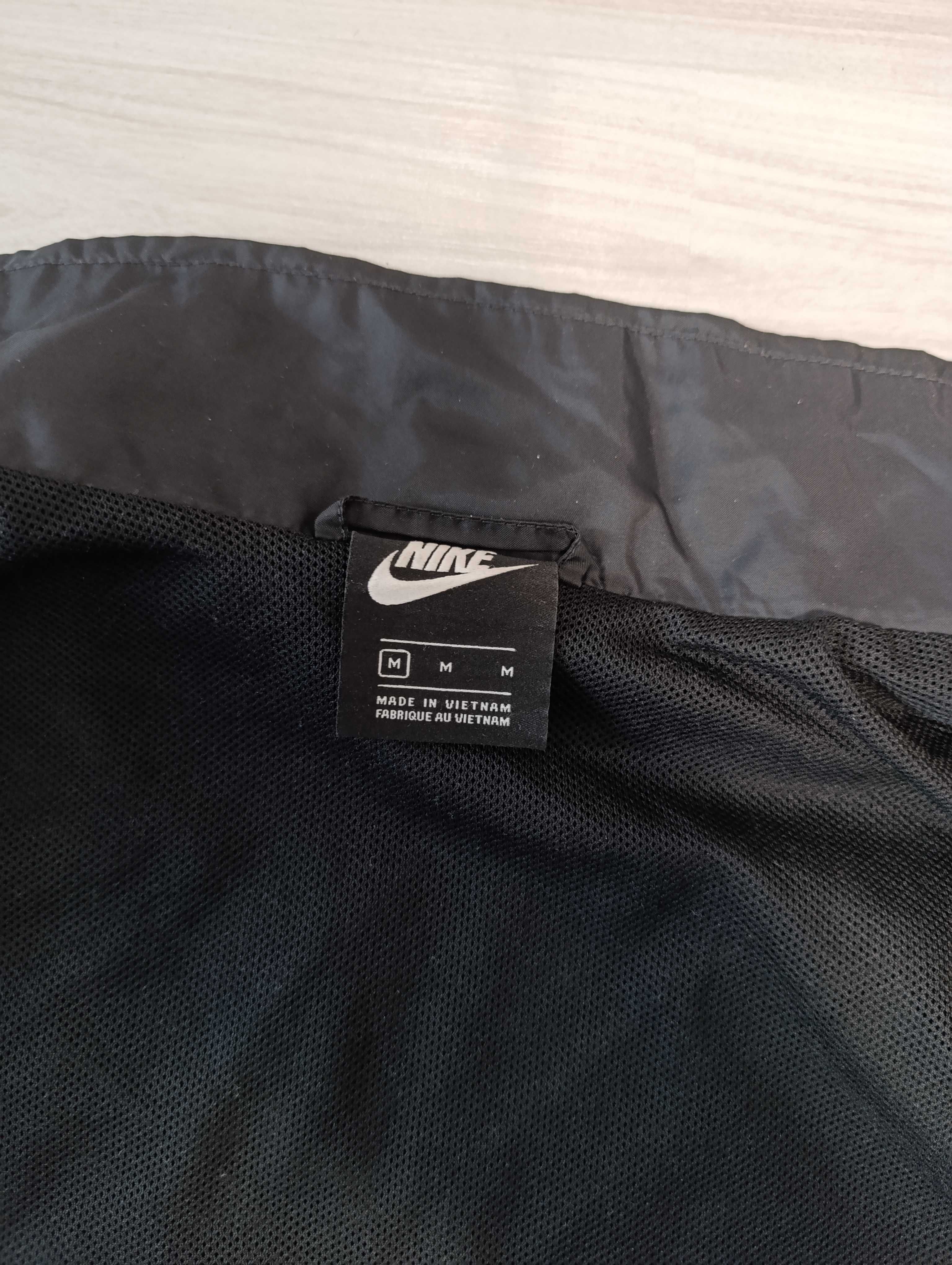 '' Nike Sportswear Basic''оригинално мъжко горнище М размер