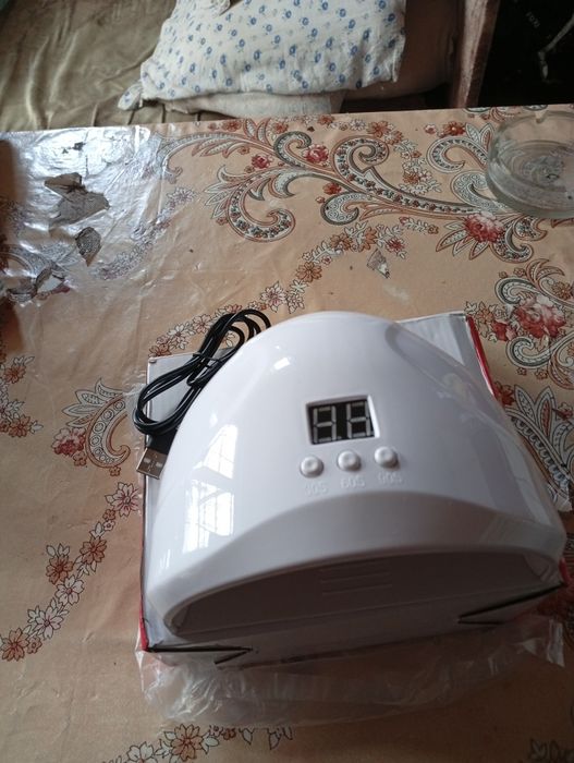 Uscator pentru manichiura