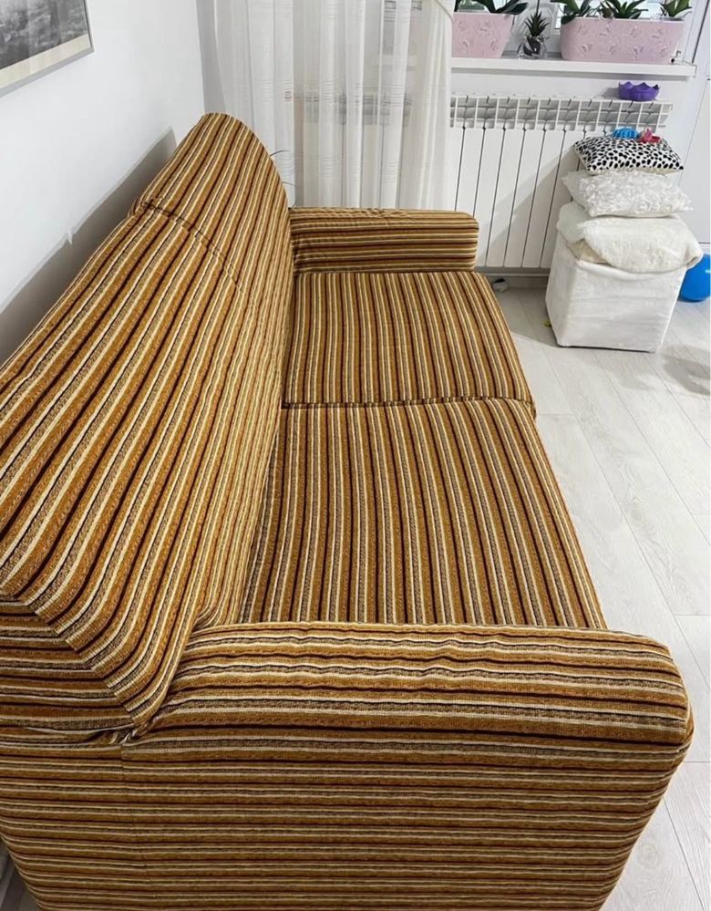 Canapea extensibila