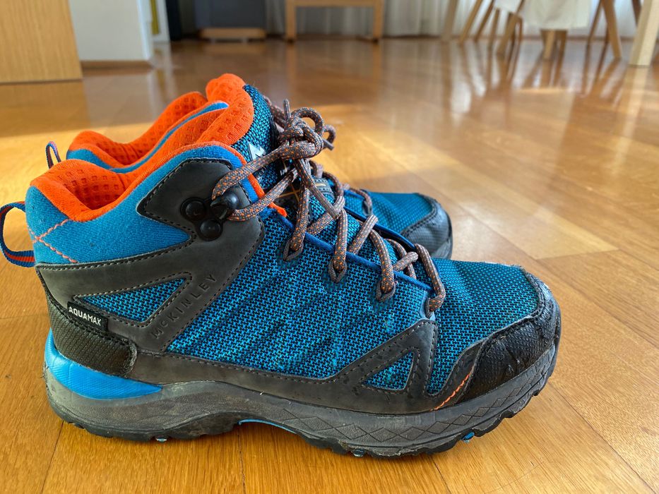 Детски туристически обувки McKinley