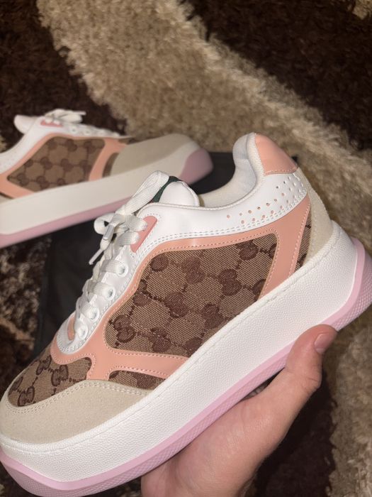 Adidasi Gucci Roz