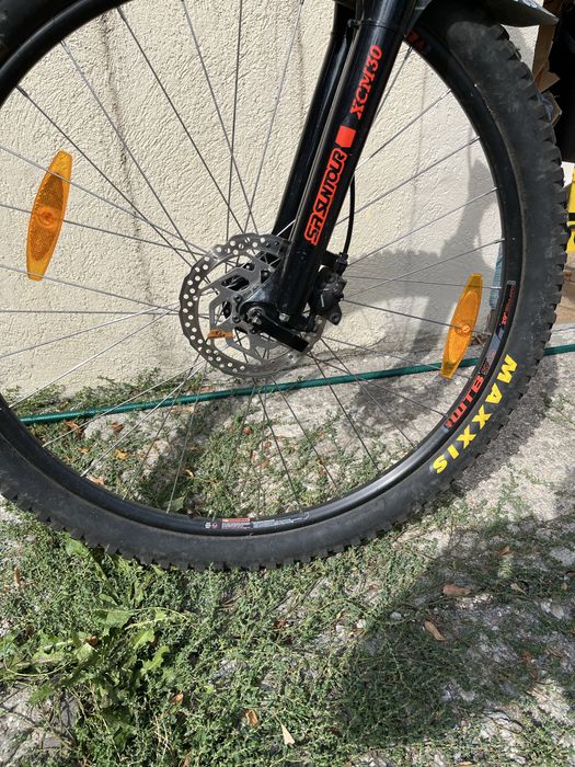 Vand bicicleta  hardtail donwnhill ,enduro  gt avalanche