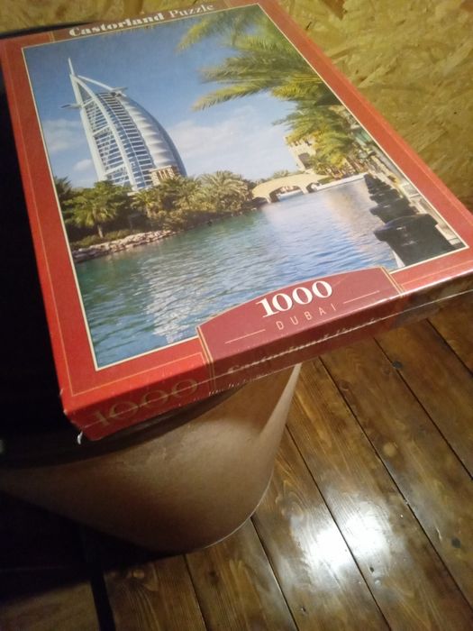 Vând puzzle nou, în cutie