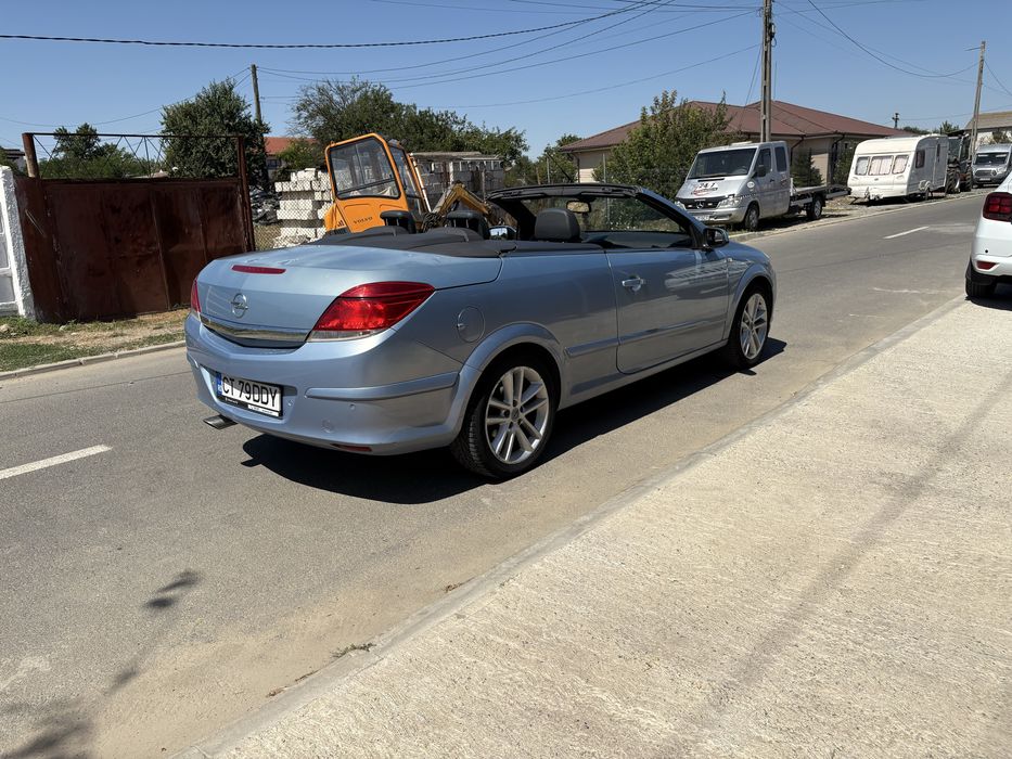Opel astra H Twin top