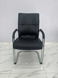 Офисное кресло модель виситор Luna