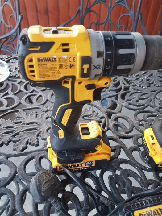 Set bormasini dewalt