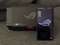 Продавам Asus ROG Phone 8 Pro