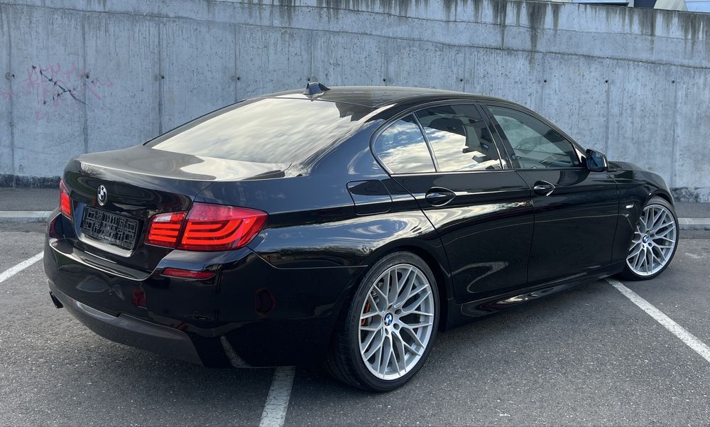 BMW F10//M PACHET//520D/Navi Mare/CarPlay/ShadowLine/Interior Sport M