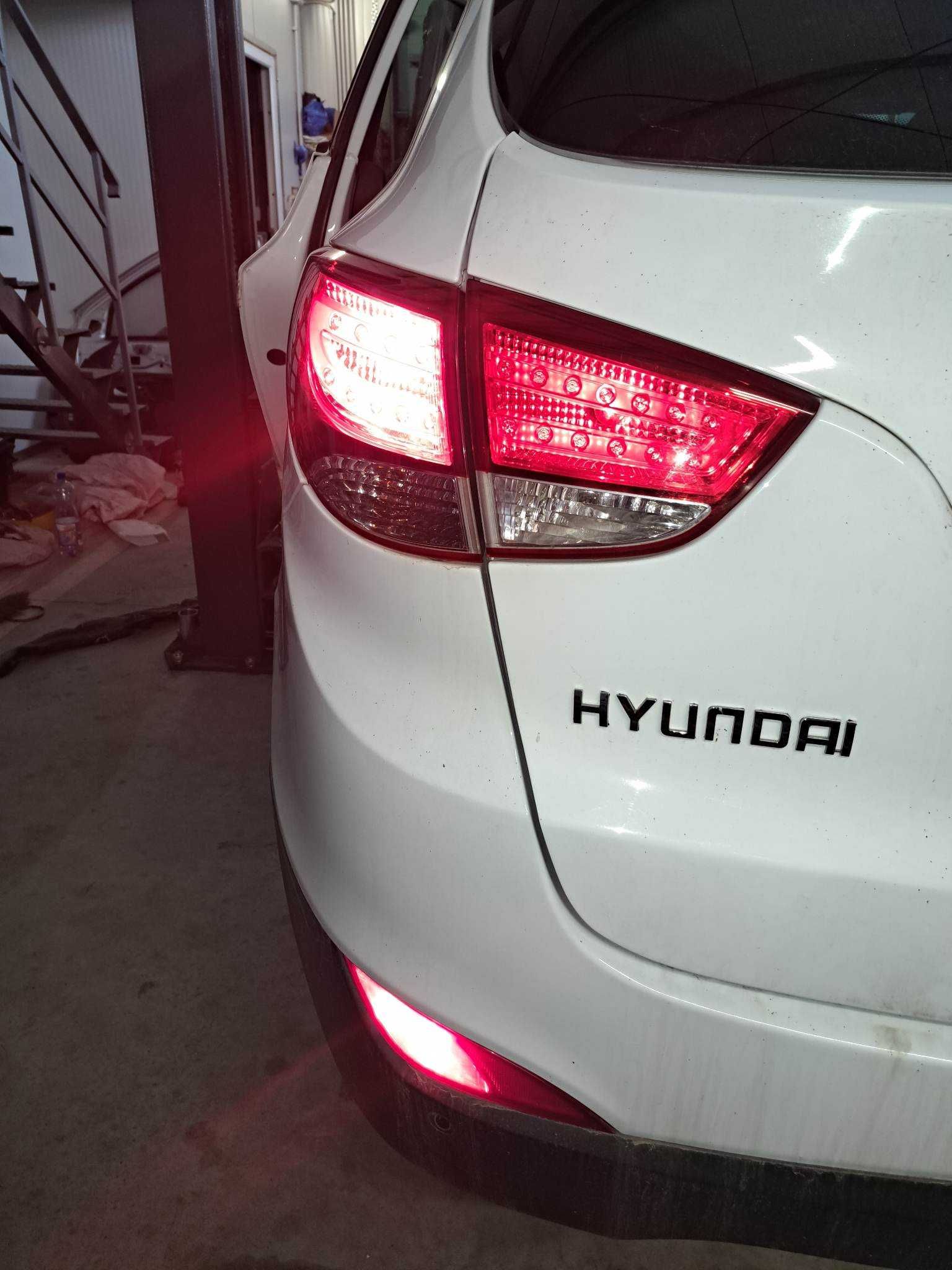 piese Hyundai iX35 2,0 AT, interior, exterior, piese auto