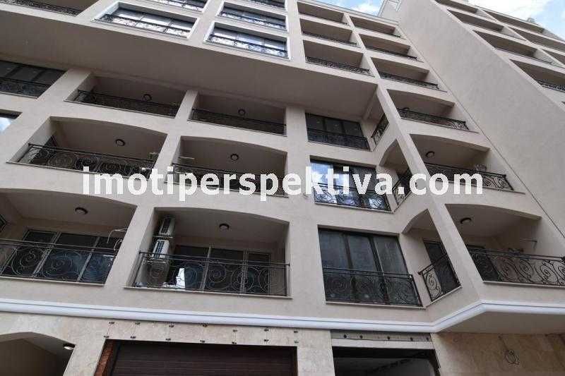 Продава се Тристаен апартамент в Пловдив, Христо Смирненски - 130 кв.м за 1193 €/кв.м - Снимка #19