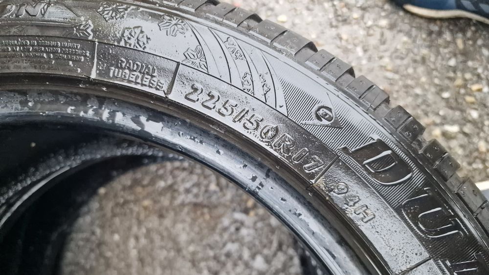 225 50 17 Dunlop 2 anvelope iarna