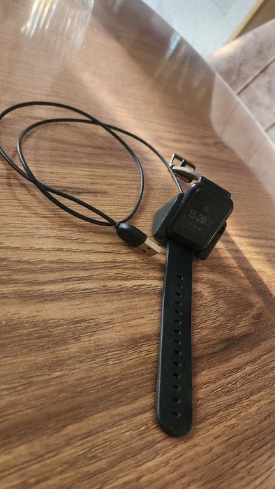Amazfit Bip б/у в хорошем состоянии