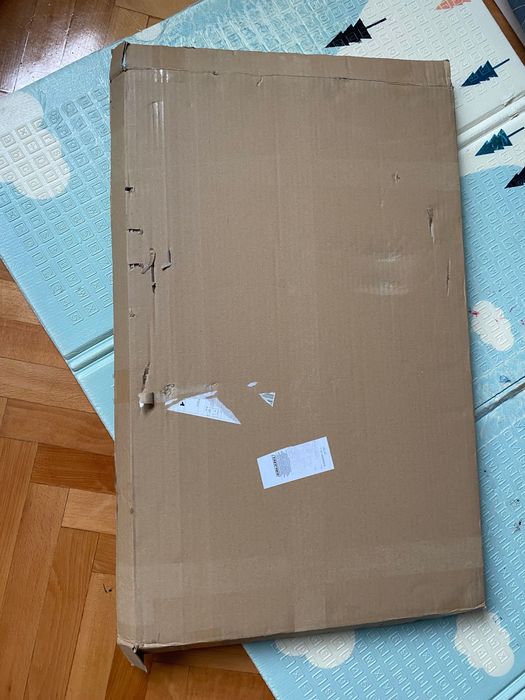 Нов, дефектен Дървен рафт за съхранение на колички - 90 отделения