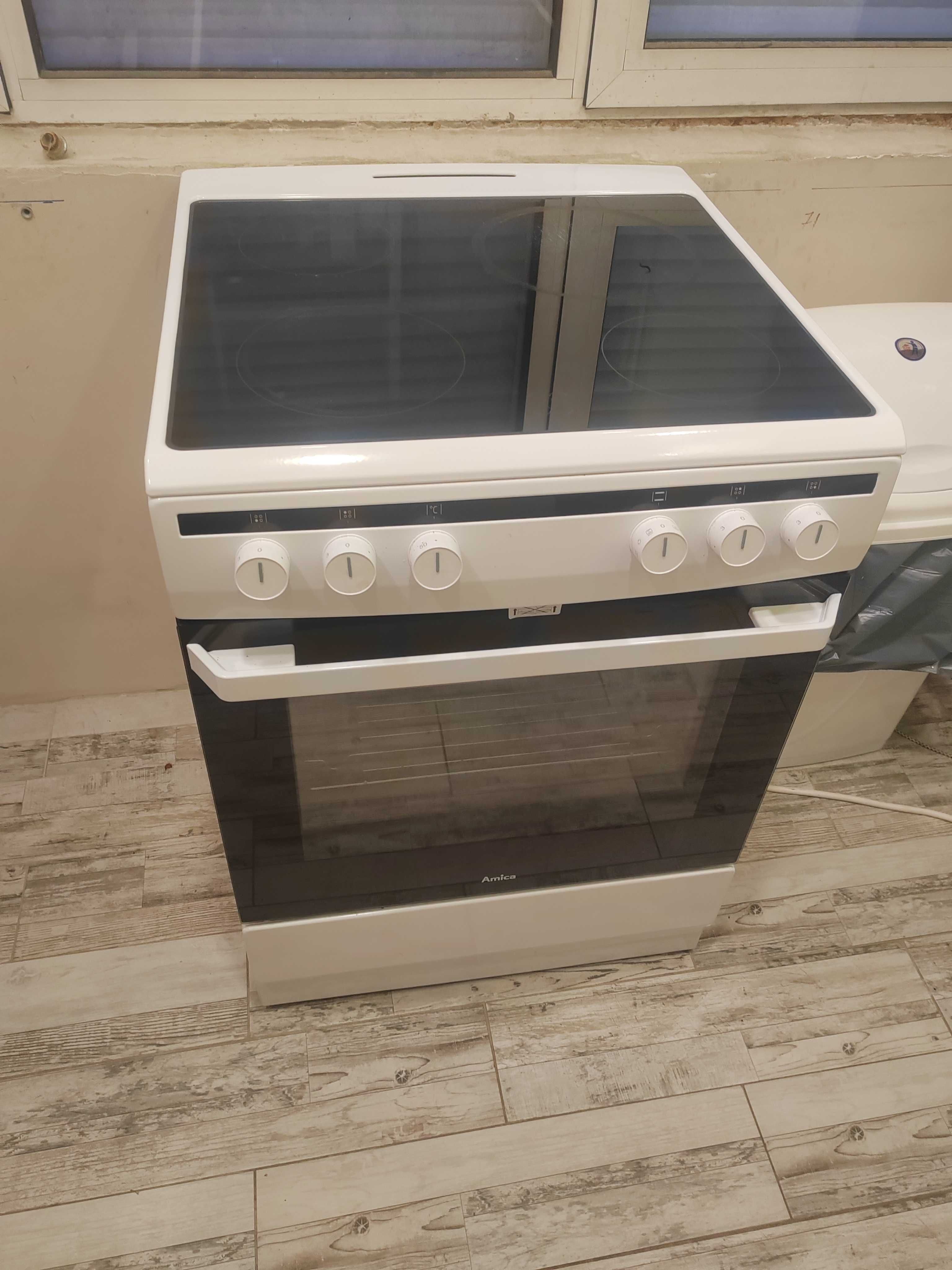 Готварска печка Amica 6018ce3