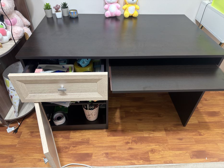 Компьютерный стол.