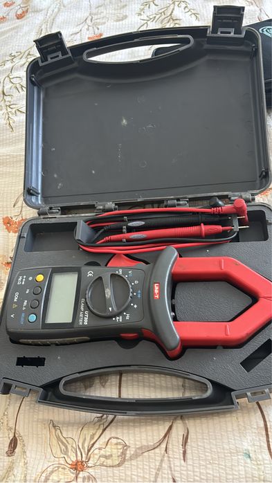 UNI-T UT205 Токоизмерительные клещи