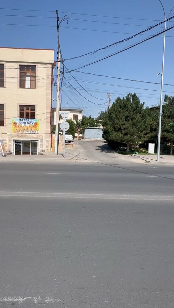Hovli yer shaharda 4.2 sotuq