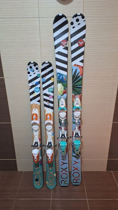 Schiuri 156cm Roxy 3D - clapari ski, casca-set