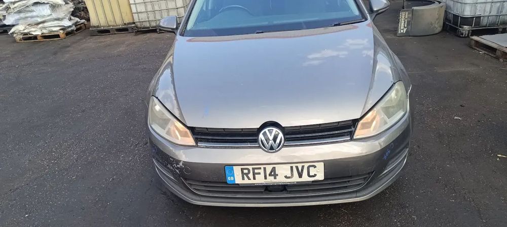 Dezmembrari / Dezmembrez Volkswagen Golf 7 (5G) 1.6 TDI CLHA cutie viteze manuala cod culoare LA7N