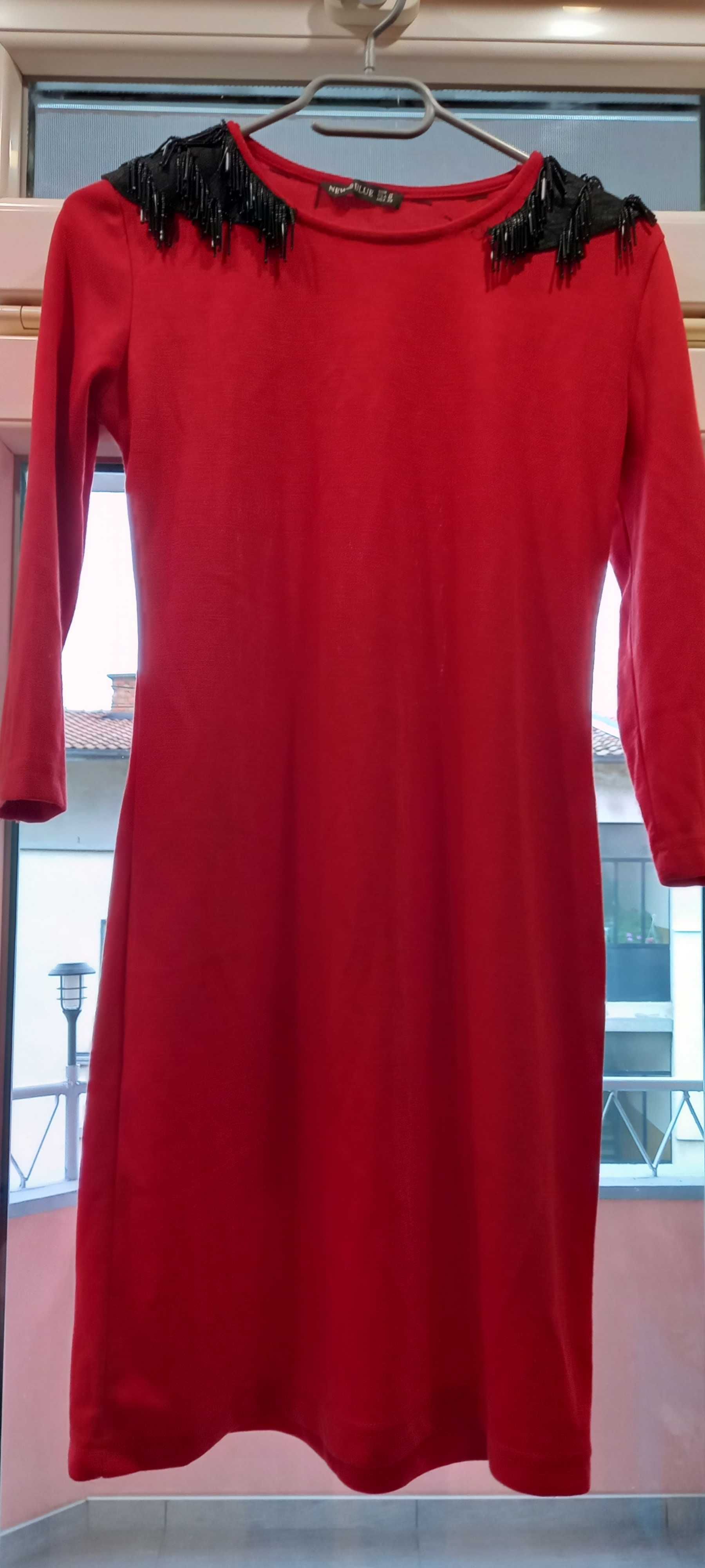 Червена рокля с пайети
