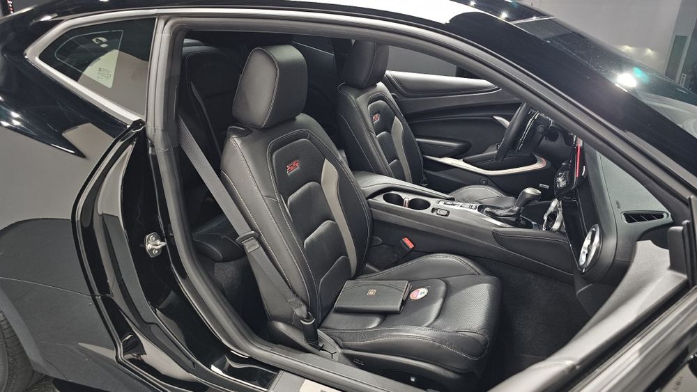 Chevrolet Camaro SS 6.2 V8