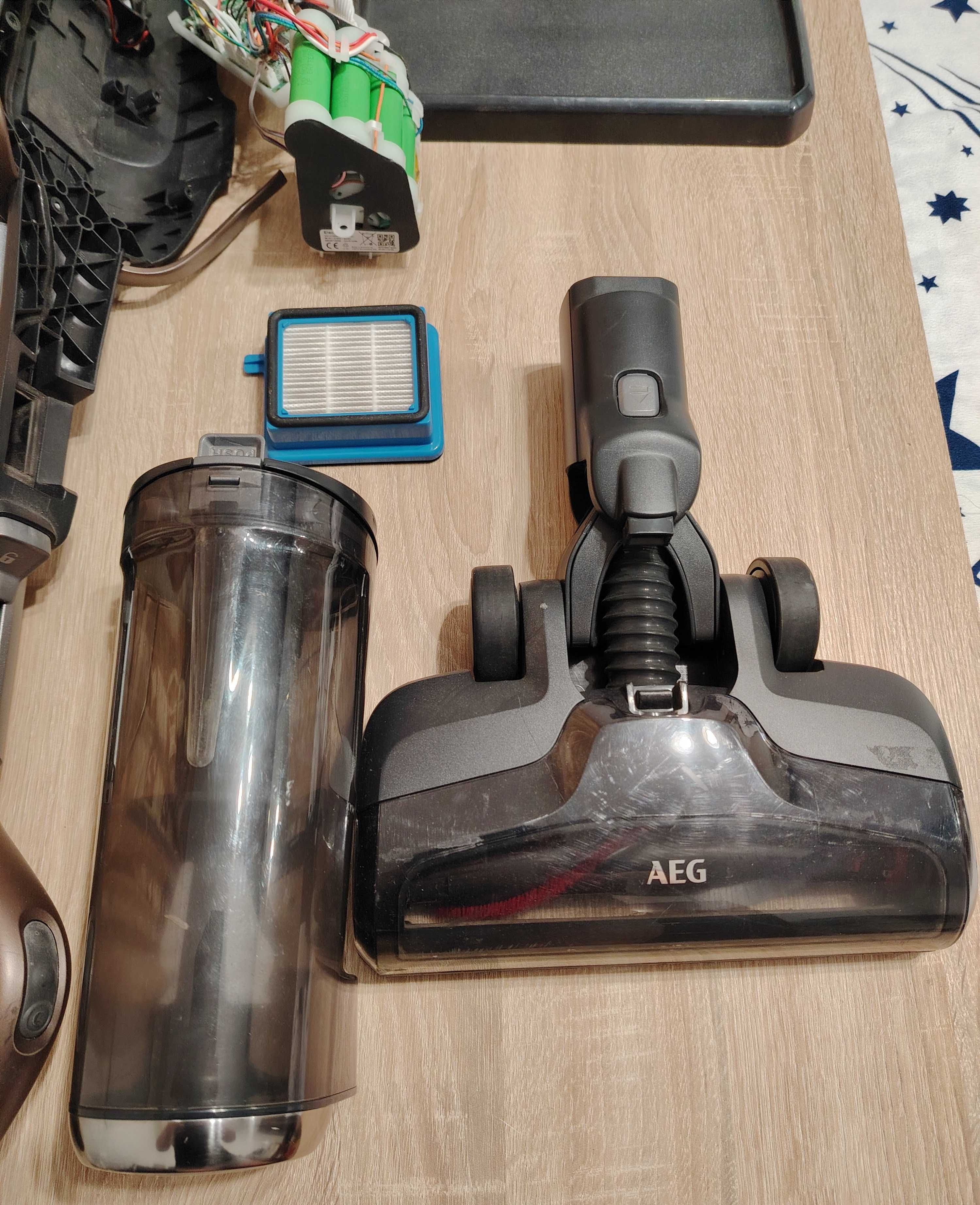 Aspirator AEG FX9-1-MBM pt piese
