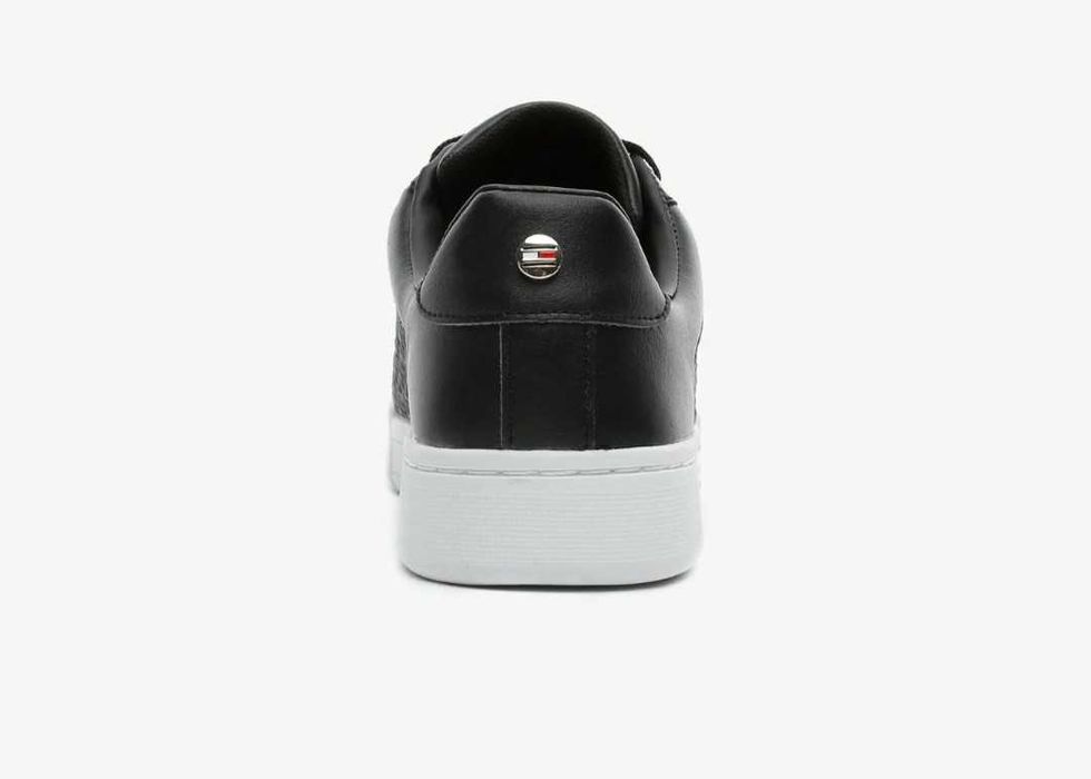Tommy Hilfiger 36 номер, черни кожени сникърси, кецове с връзки нови