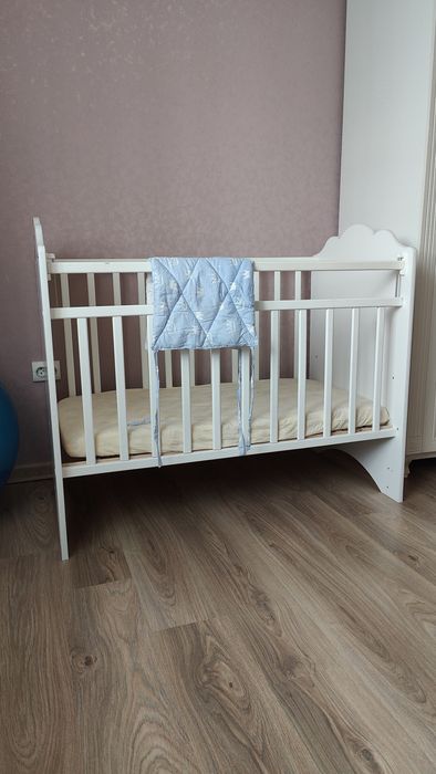 Продам манеж + матрац