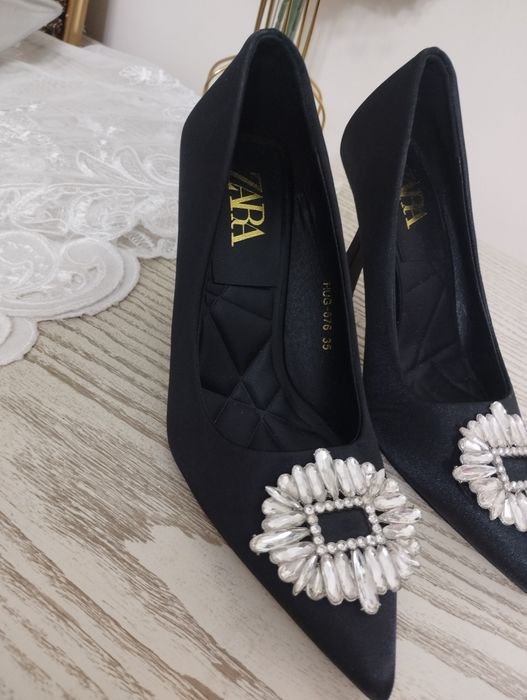 Zara обувь отличная састаенада