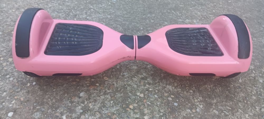 Vând 3 hoverboard uri