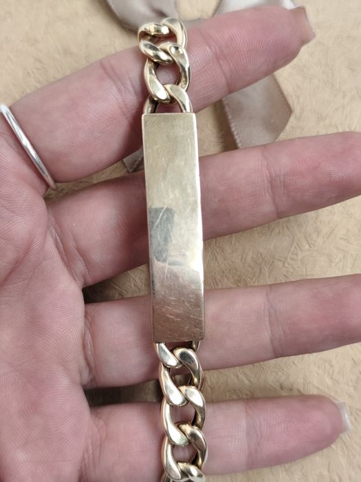 Златна гривна 585