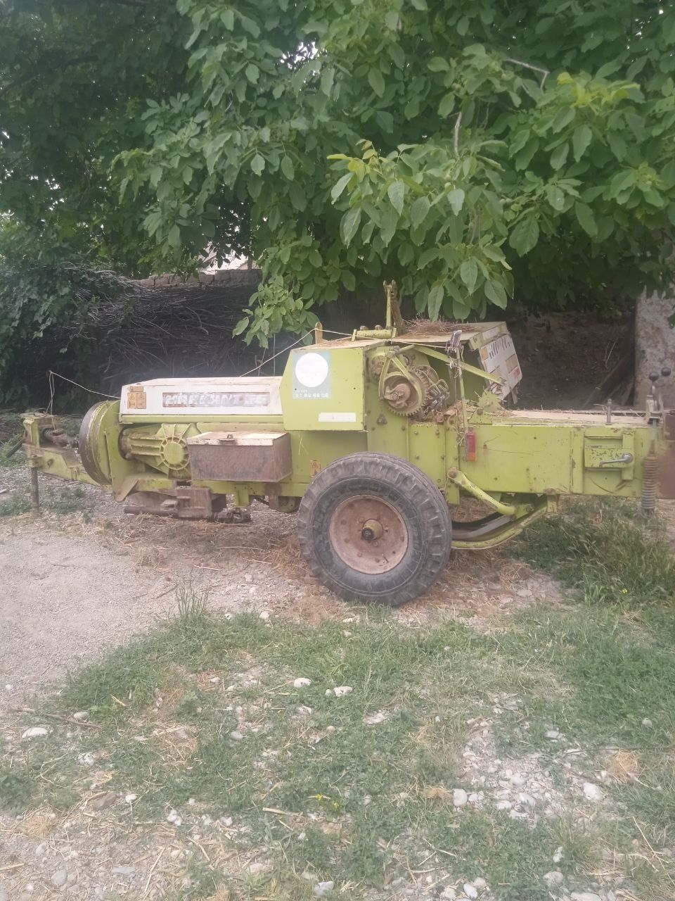 Srochni sotiladi