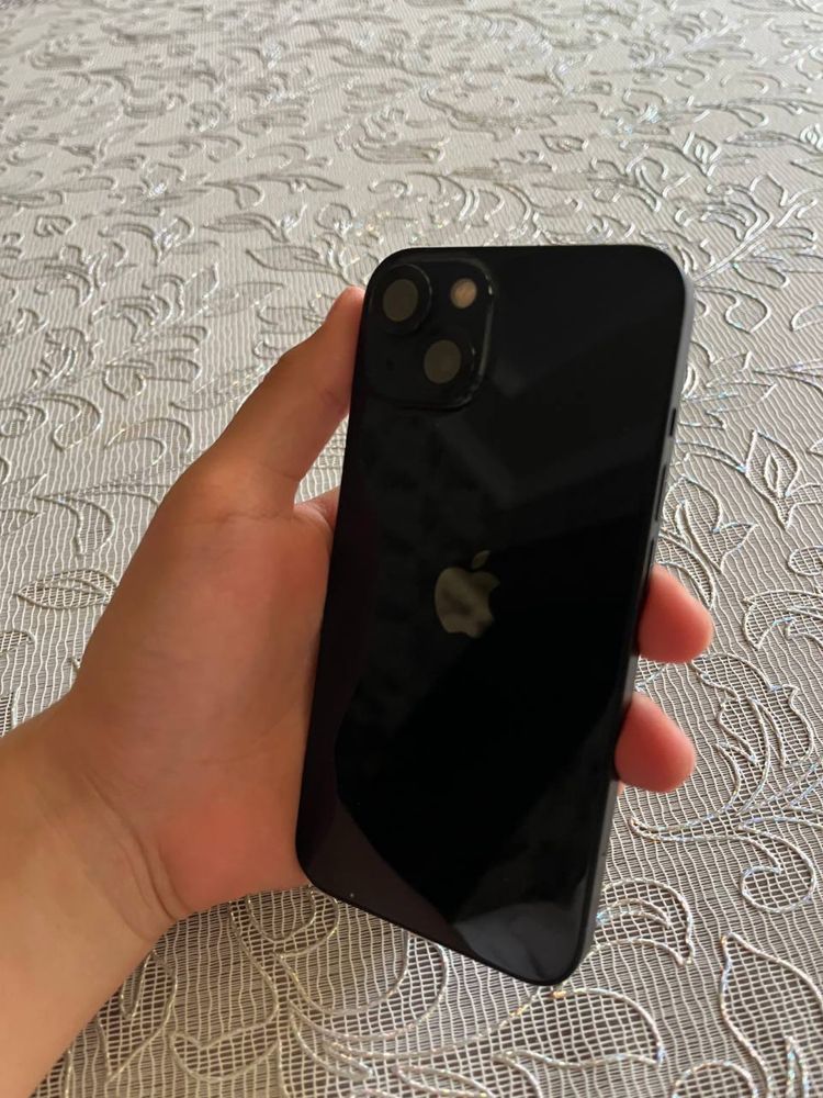 Iphone 13 б/у идеал