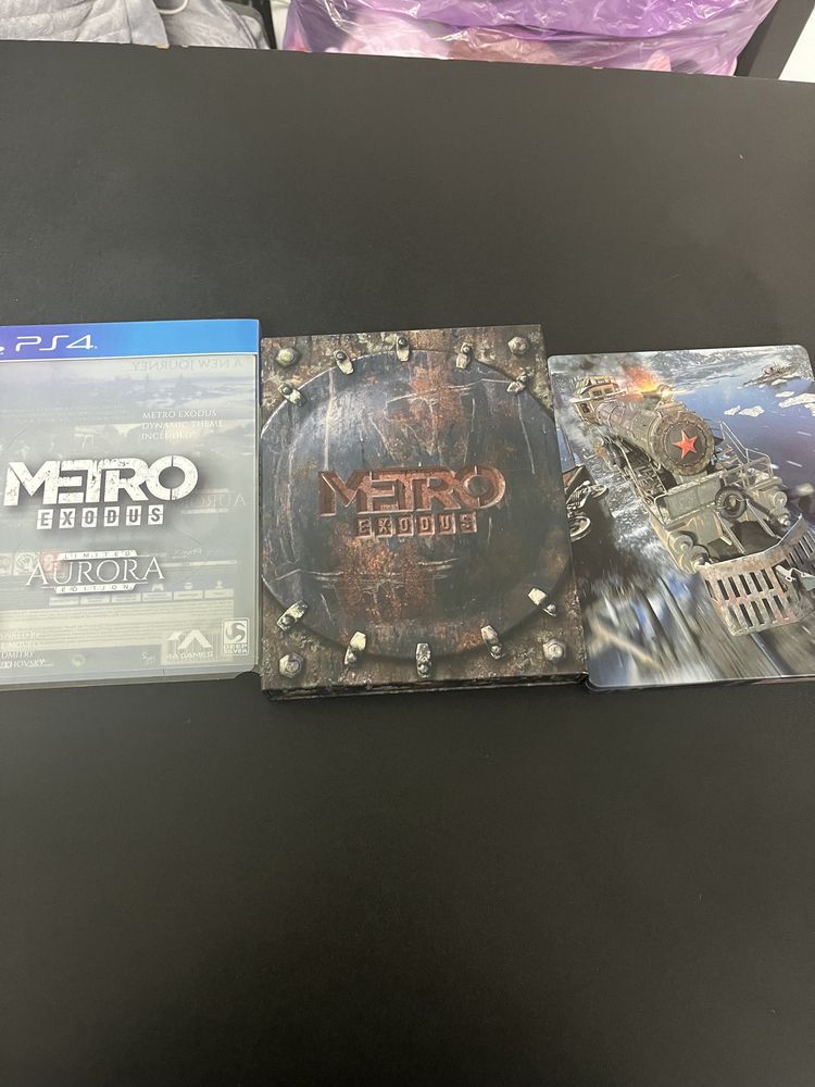 Jocuri ps4 rdr2,fifa 23, codww2,metro exodus aurora edition