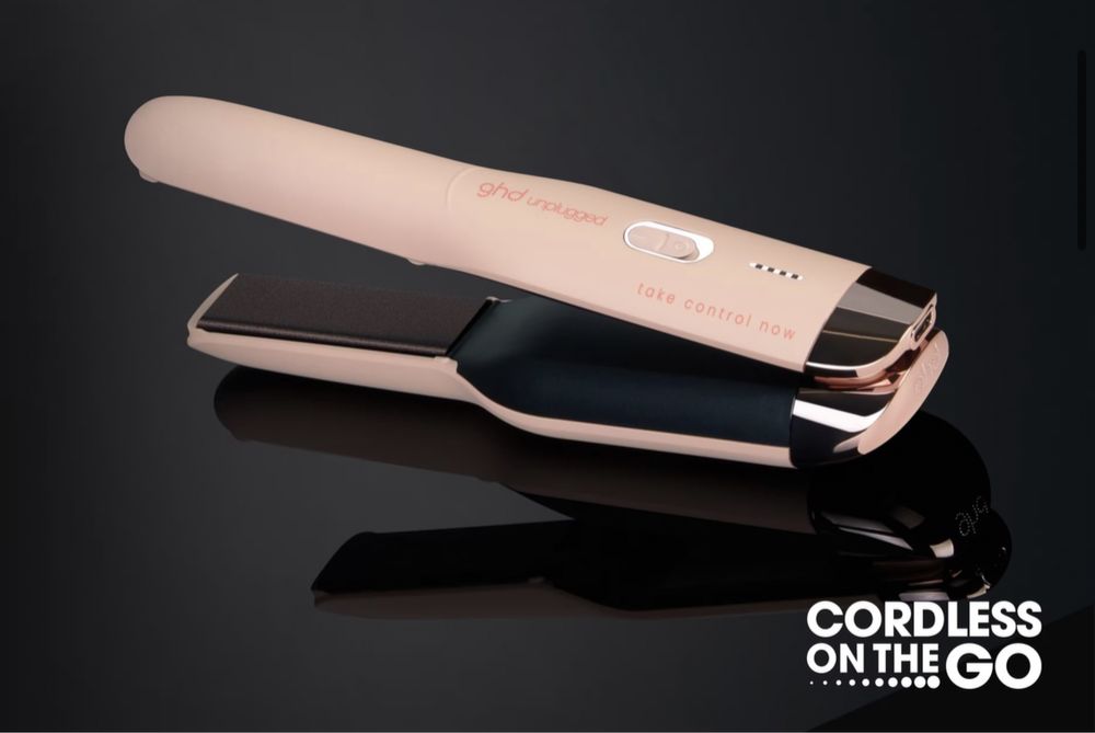GHD unplugged cordless hair styler in pink peach