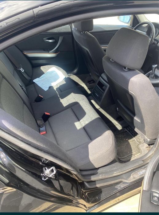 Vand sau schimb BMW 318i