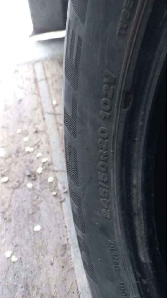 Шины 245/50R20 (4шт)