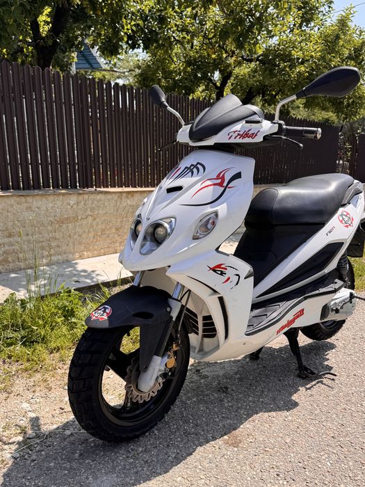 Scuter Malaguti F12R Phantom cu acte
