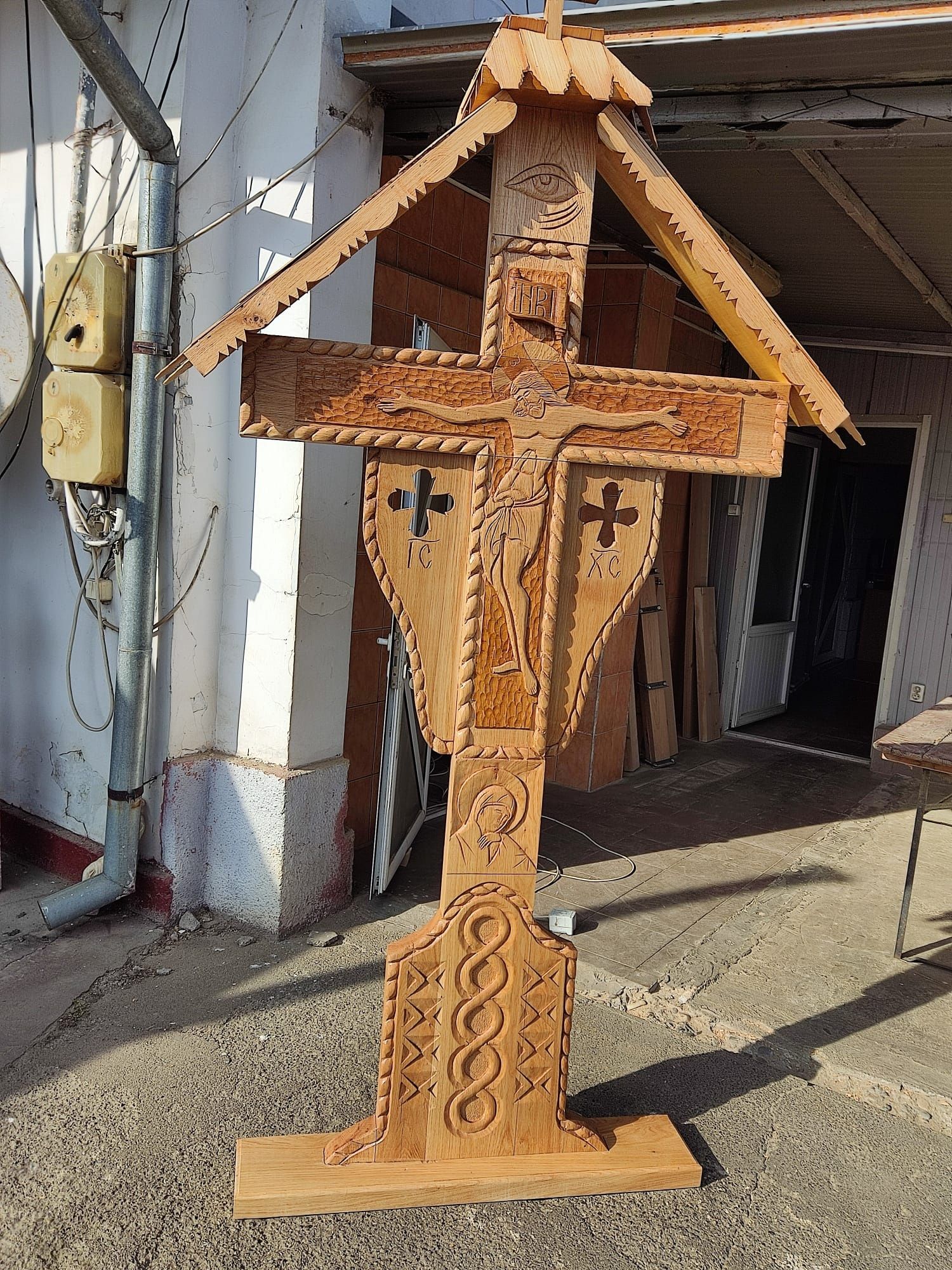 Cruce pentru troita